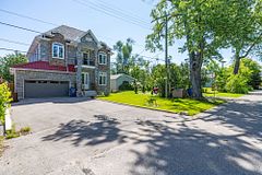 Address withheld, Georgina, ON, exterior
