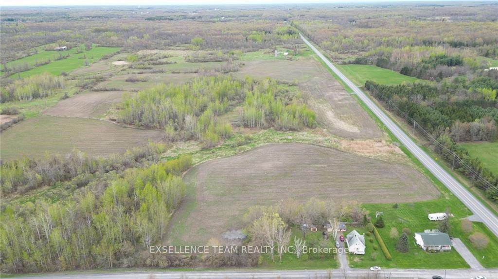 19100 KENYON CONC RD 7 Road, North Glengarry, ON, exterior