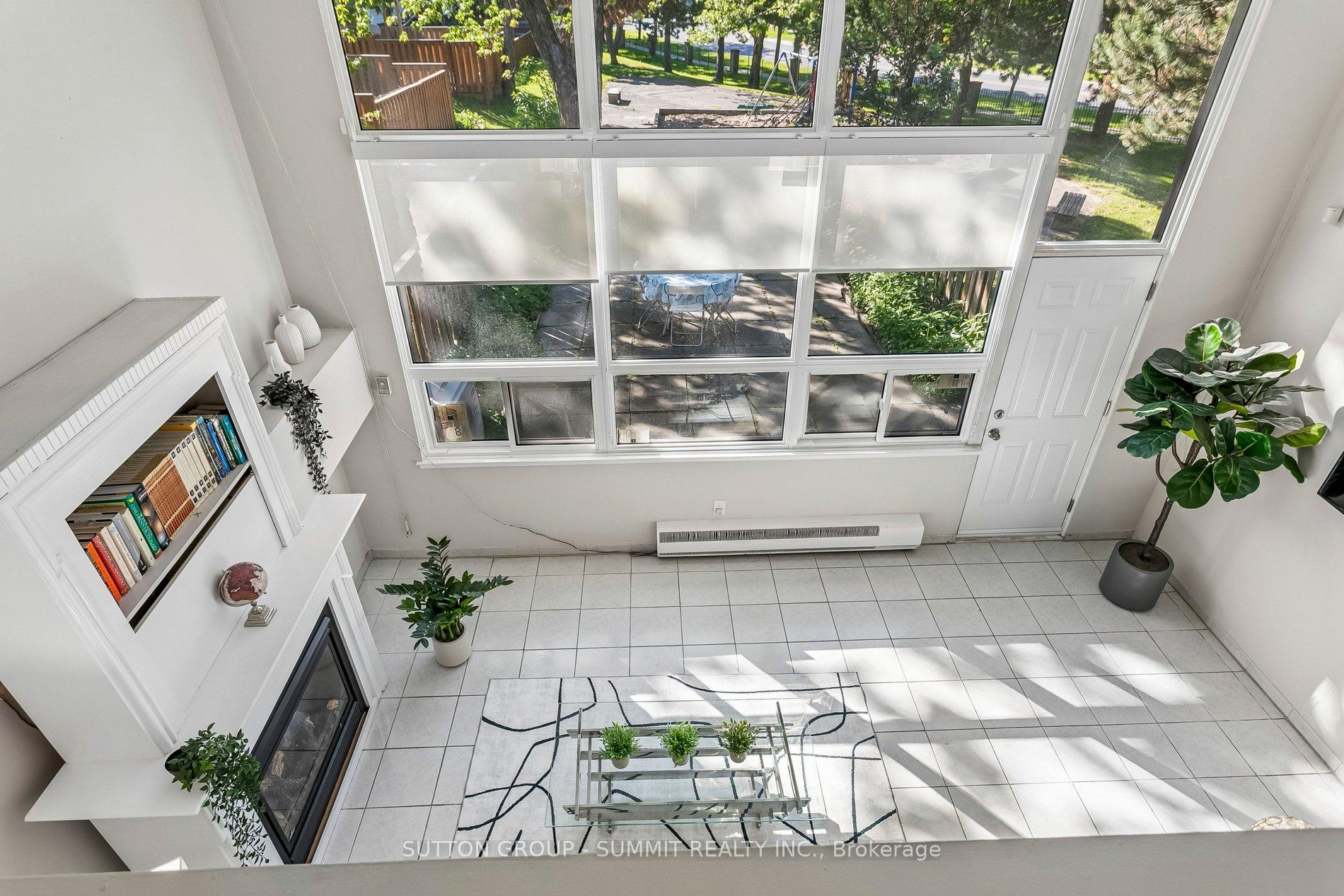 211 - 180 MISSISSAUGA VALLEY Boulevard, Mississauga, ON, exterior