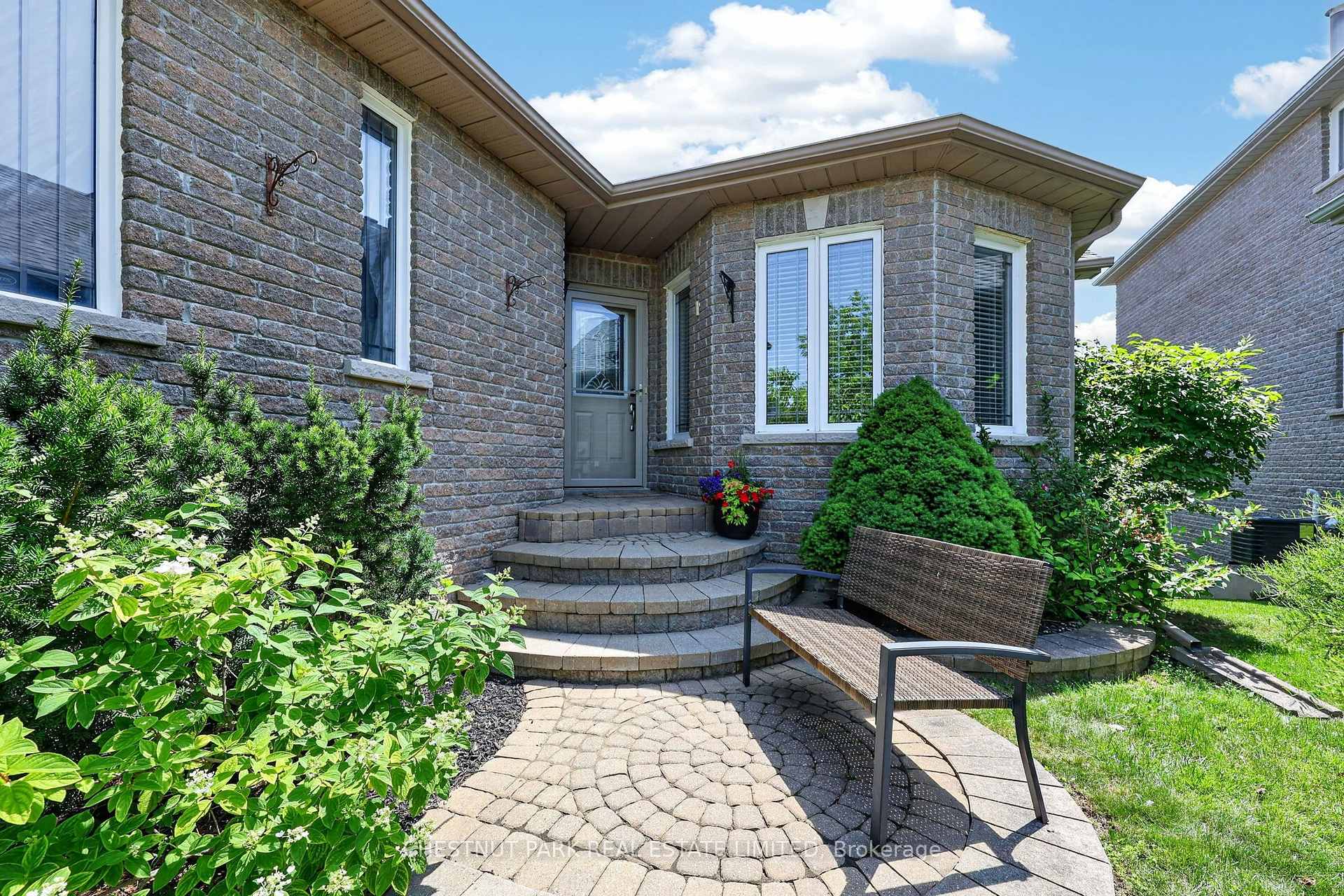 157 Birkhall Place, Barrie, ON, exterior