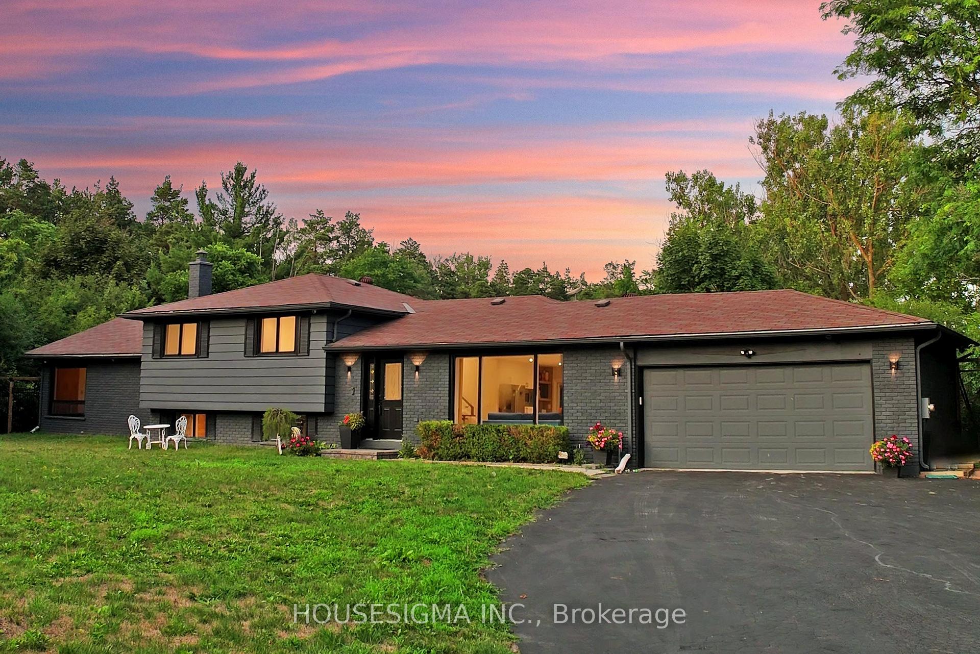 14639 Leslie Street, Aurora, ON, exterior