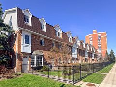 28 - 1525 South Parade Court, Mississauga, ON, exterior