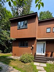 10 - 49 Southbank Drive, Bracebridge, ON, exterior
