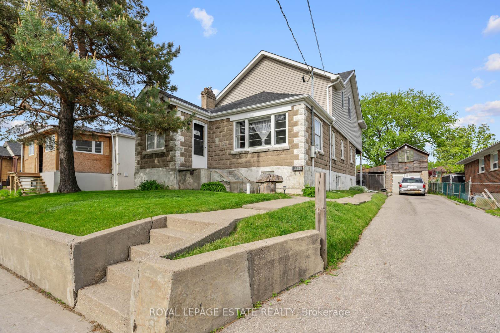 601 Pharmacy Avenue, Toronto E04, ON, exterior