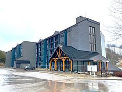 101 - 80 Horseshoe Boulevard, Oro-Medonte, ON, exterior