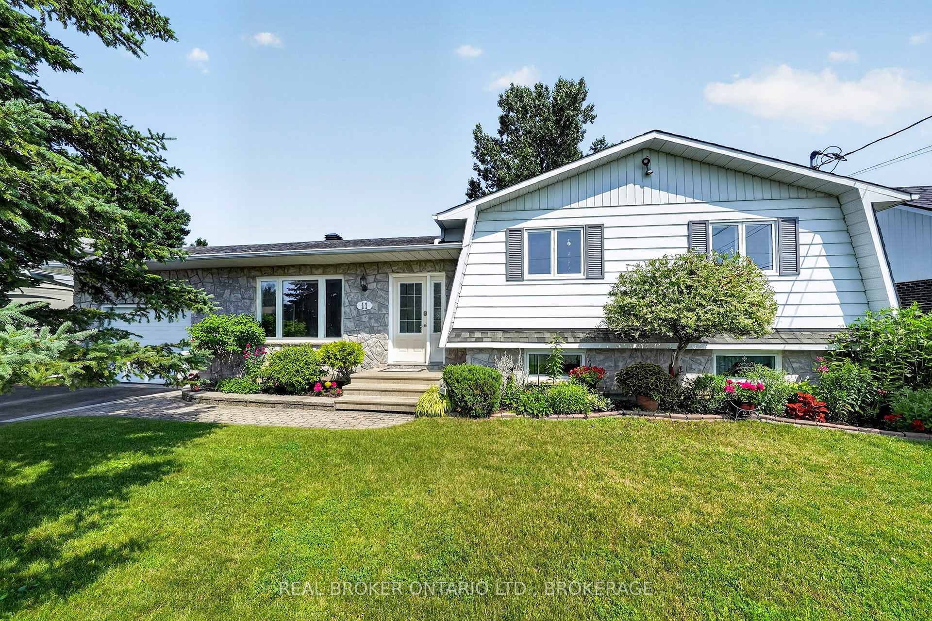 11 Albert Street, Casselman, ON, exterior