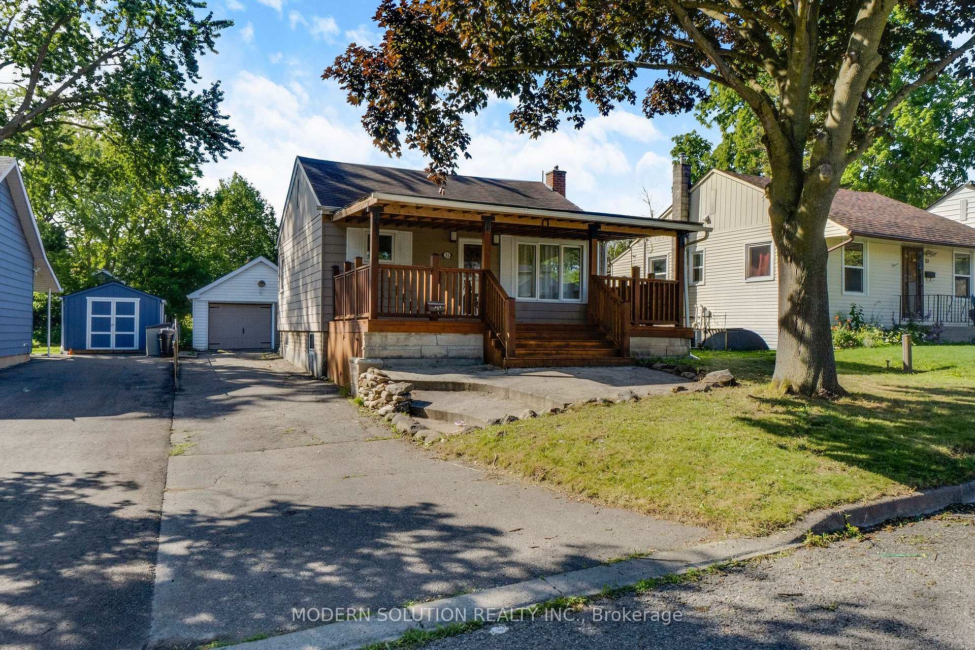 31 Elm Street, Ajax, ON, exterior