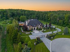 76 Scotch Valley Drive, King, ON, exterior