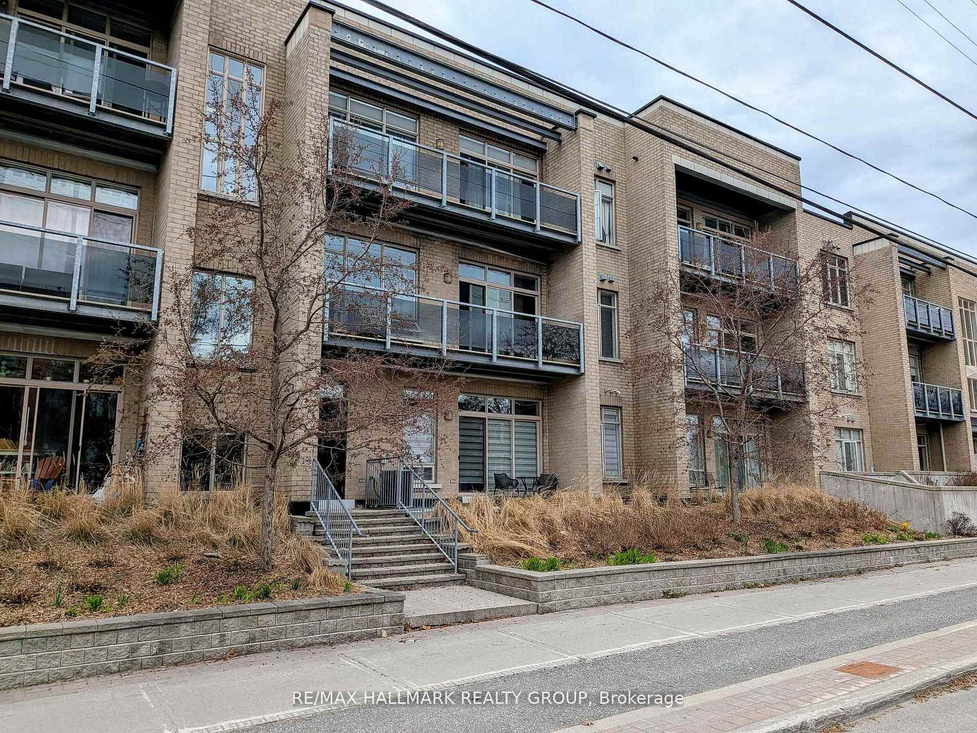 210 - 682 Churchill Avenue N, Carlingwood - Westboro and Area, ON, exterior