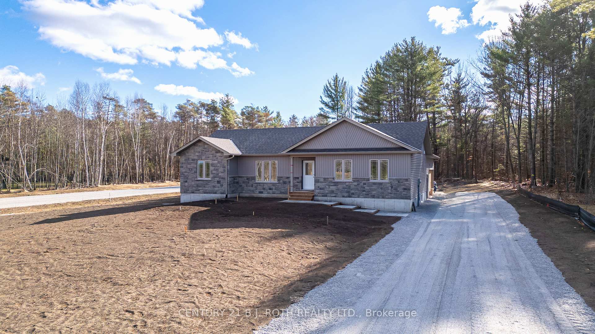 6121 Concession B C Road, Ramara, ON, exterior