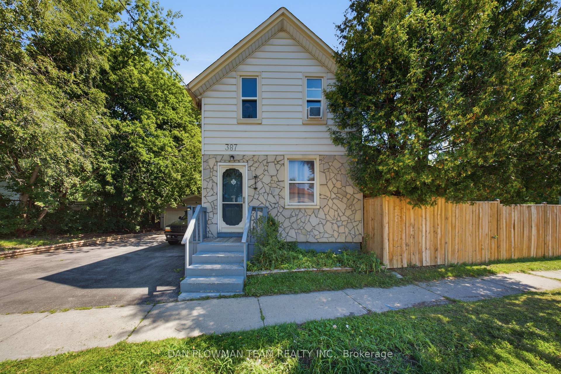 387 Albert Street, Oshawa, ON, exterior