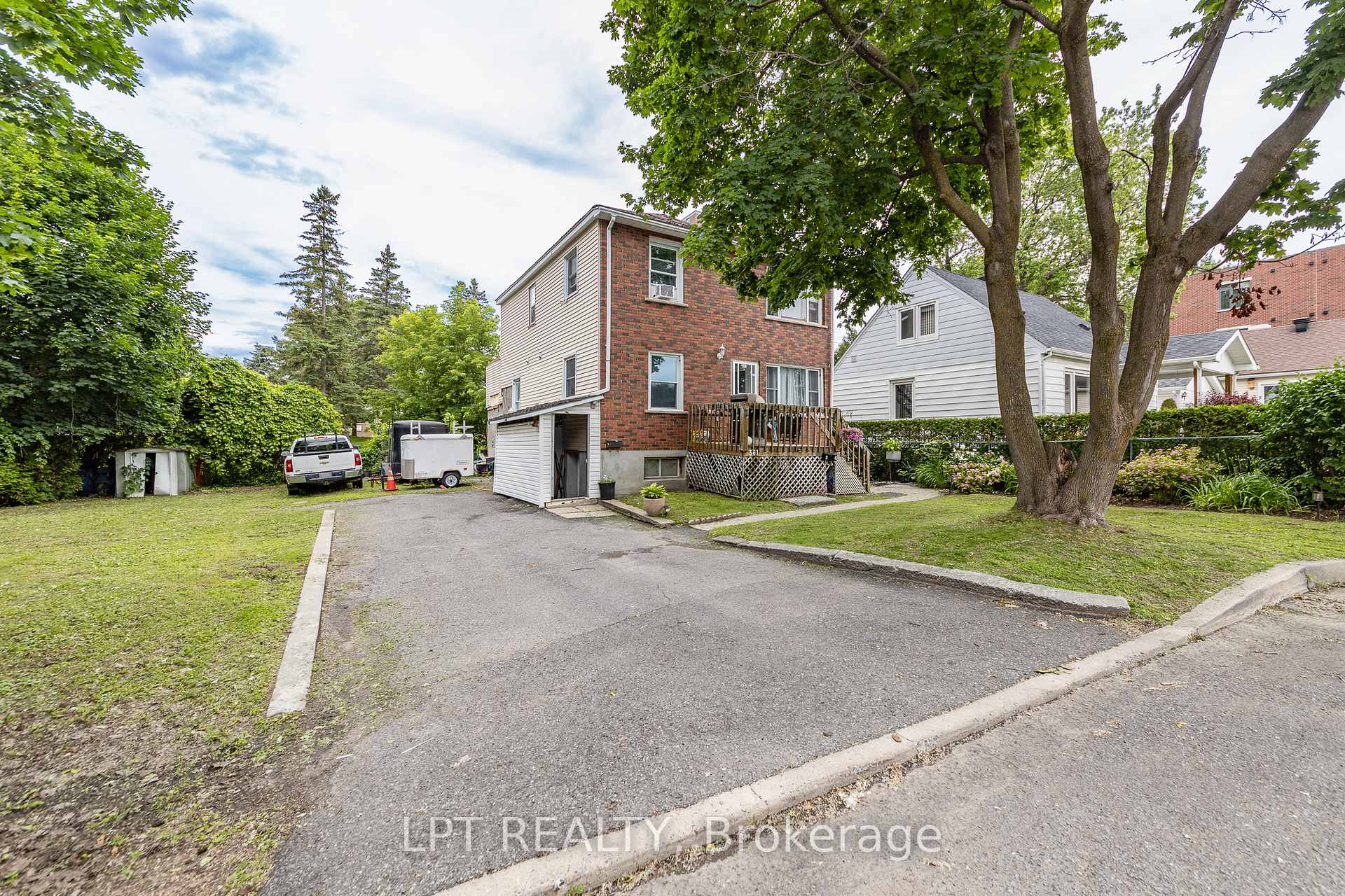 361 Iberville Street, Vanier and Kingsview Park, ON, exterior