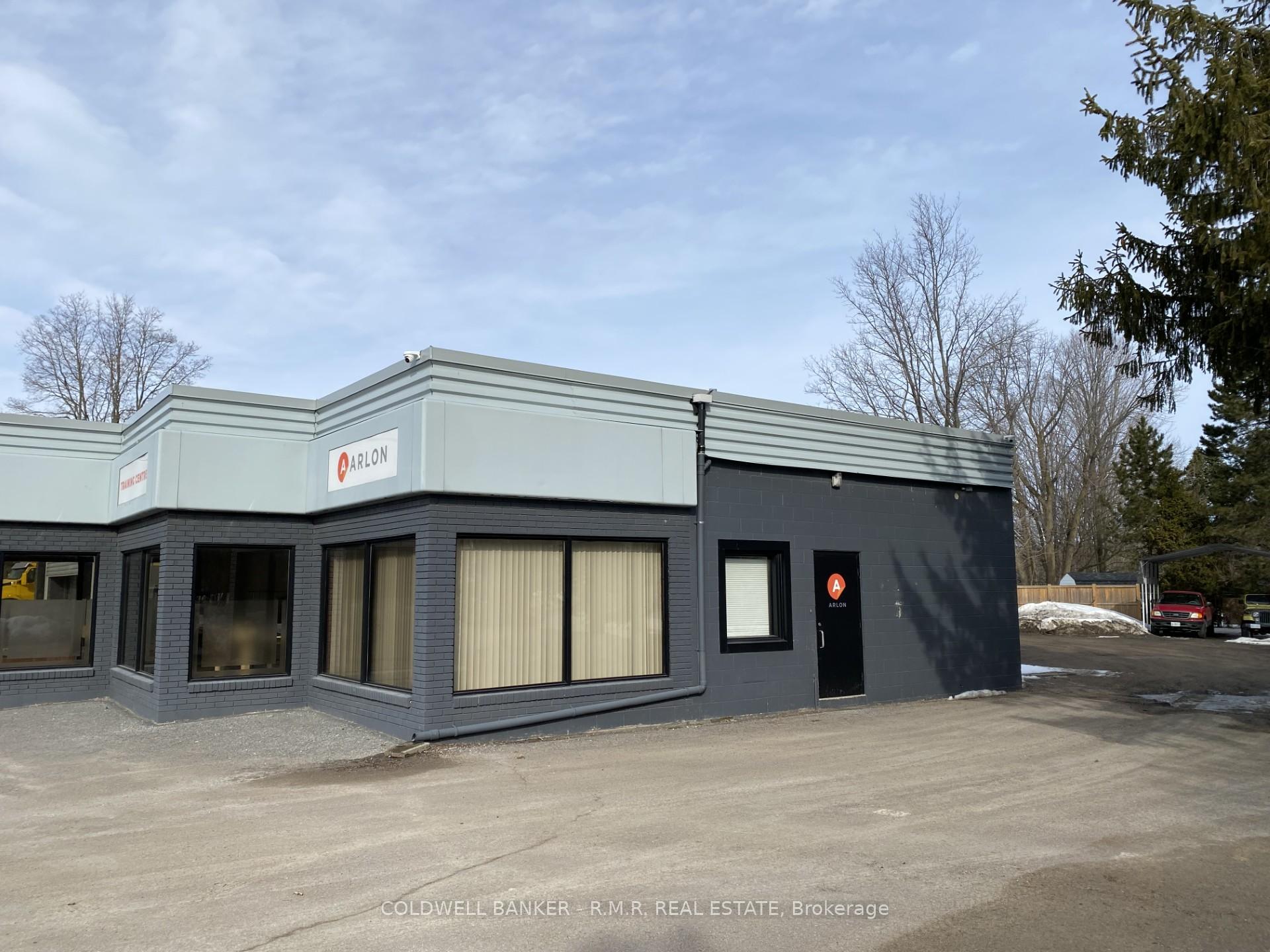8358 Dale Road, Hamilton Township, ON, exterior