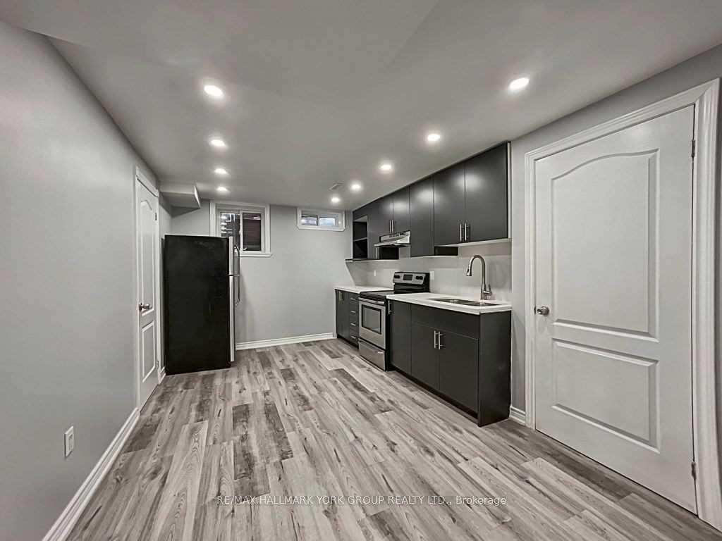Lower - 130 Orr Drive, Bradford West Gwillimbury, ON, exterior