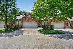 46 - 43 Capulet Walk, London North, ON, exterior