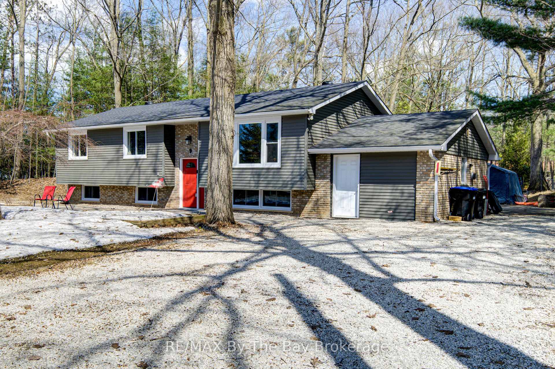 9 Frederick Drive, Wasaga Beach, ON, exterior