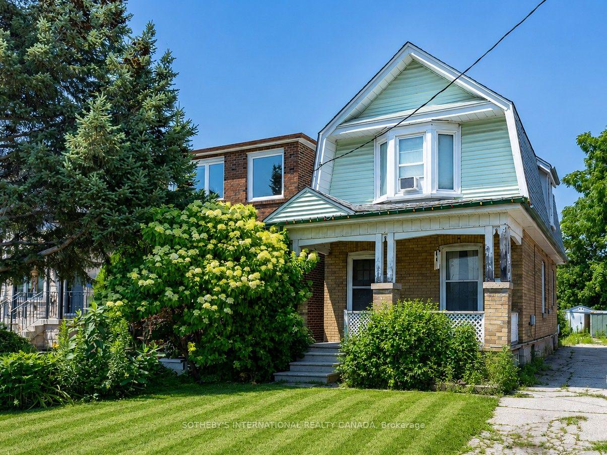 4 Marshall Boulevard, Toronto W03, ON, exterior