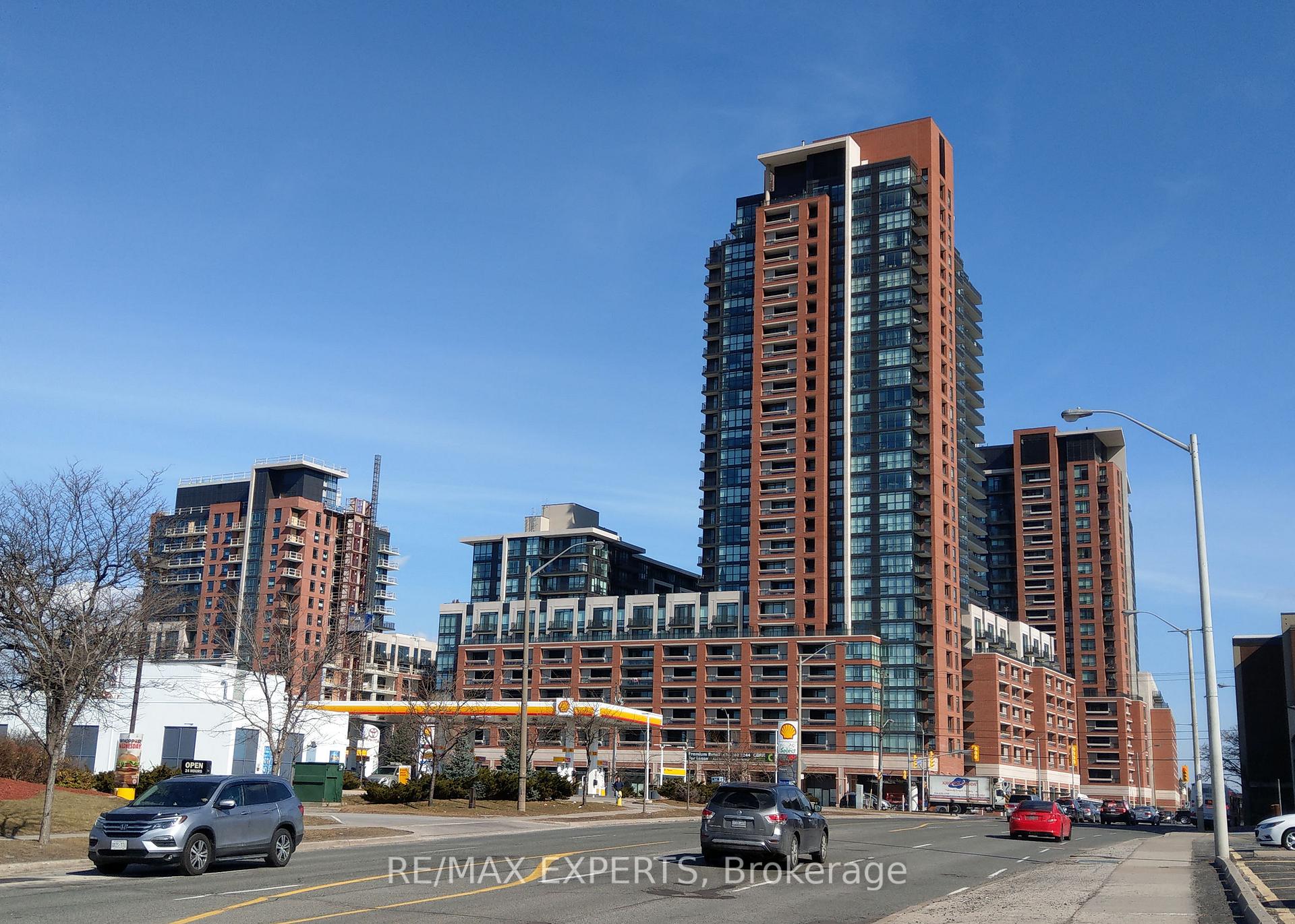 717 - 3091 Dufferin Street, Toronto W04, ON, exterior