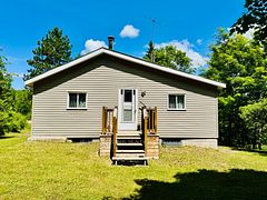 9 Pritchard Road, Hastings Highlands, ON, exterior