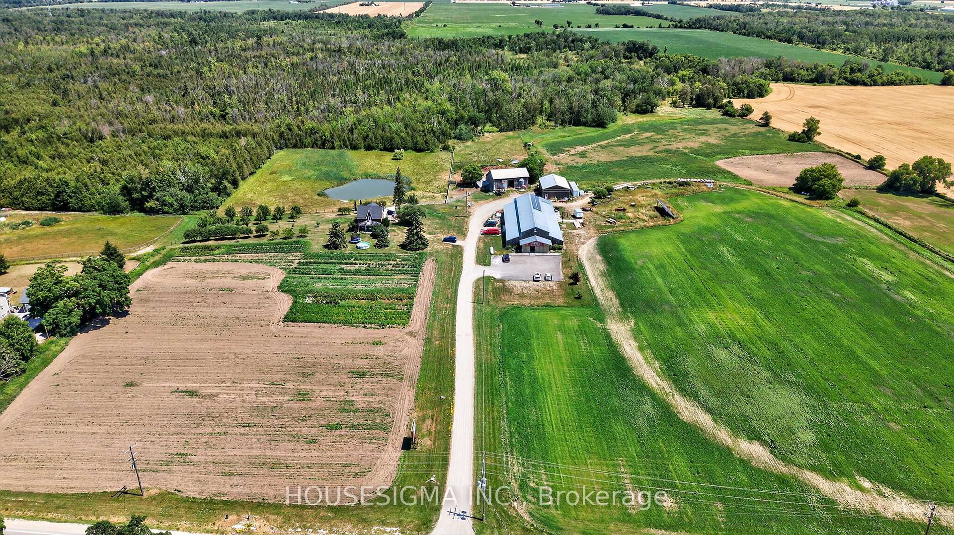 1617 42 County Road, Clearview, ON, exterior