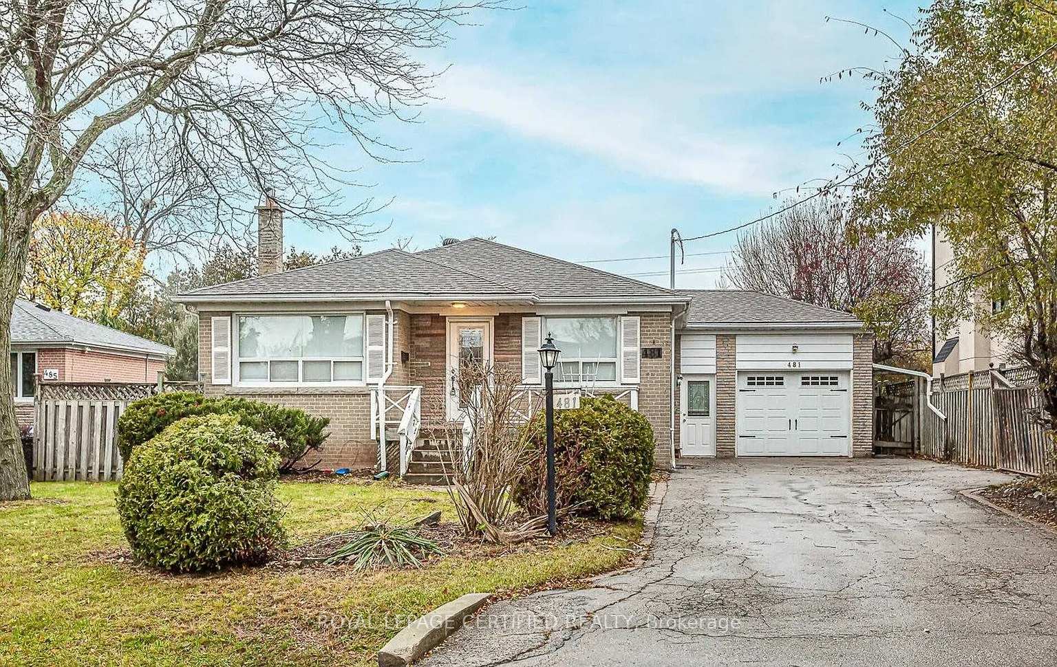 481 Sandmere Place, Oakville, ON, exterior