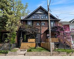 853 Manning Avenue, Toronto C02, ON, exterior