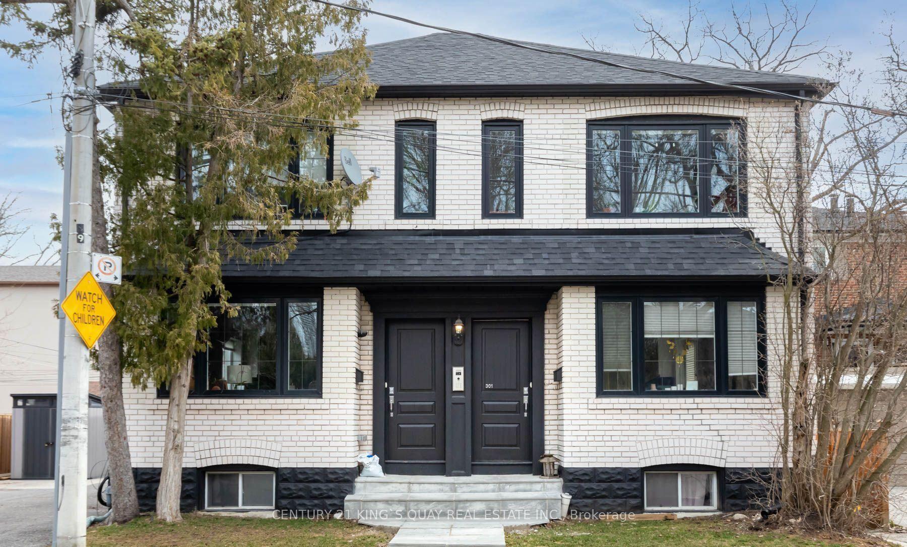 301 Cleveland Street, Toronto C10, ON, exterior