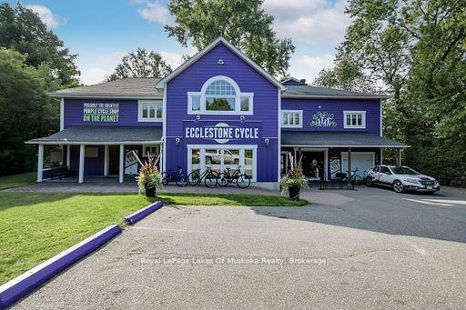 230 Ecclestone Drive, Bracebridge, ON, exterior
