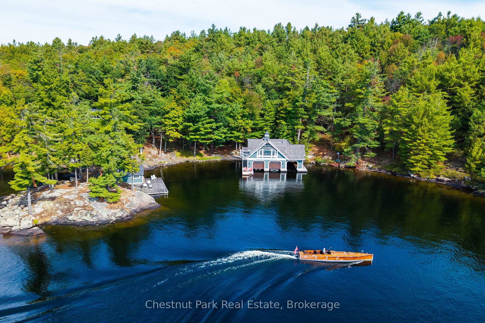 20 - 1121 Scarcliffe Road, Muskoka Lakes, ON, exterior