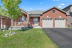 14 Hewson Street, Penetanguishene, ON, exterior