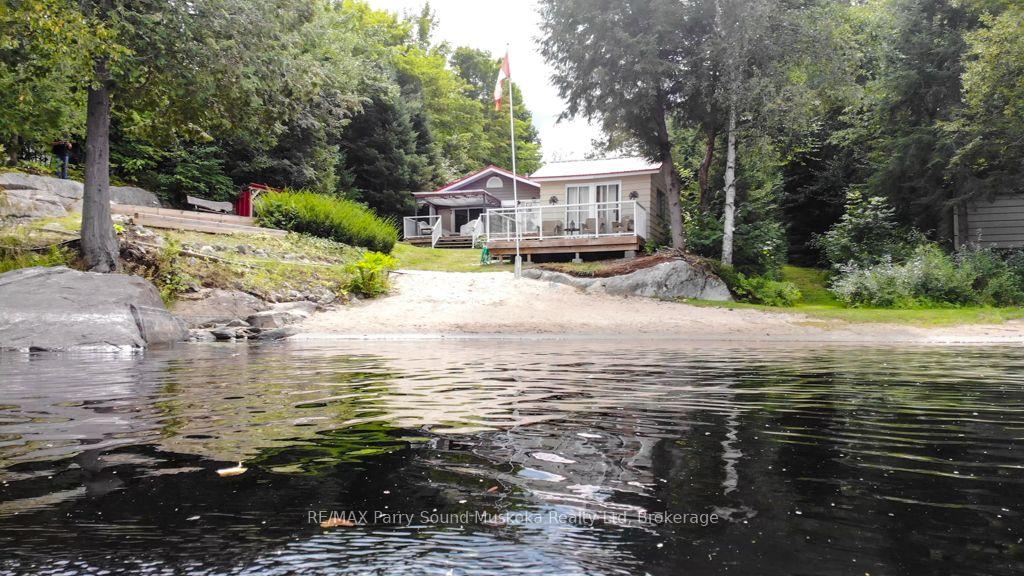 301 Farleys Road, Whitestone, ON, exterior