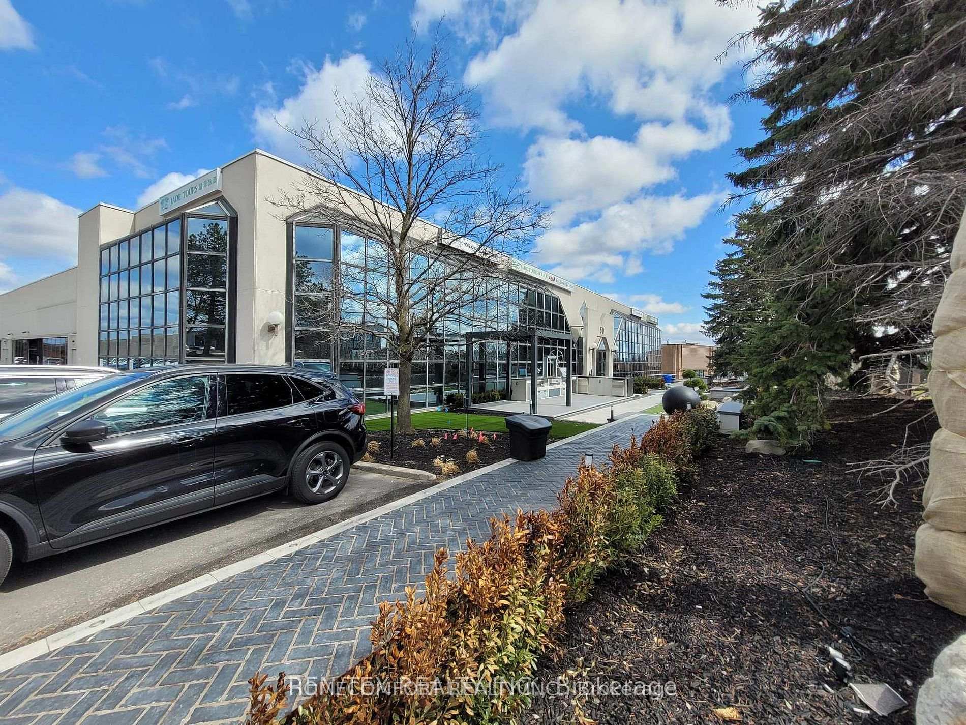 3 - 50 West Wilmot Street, Richmond Hill, ON, exterior