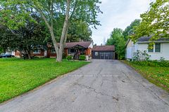 6 Greenock Circle, St. Catharines, ON, exterior