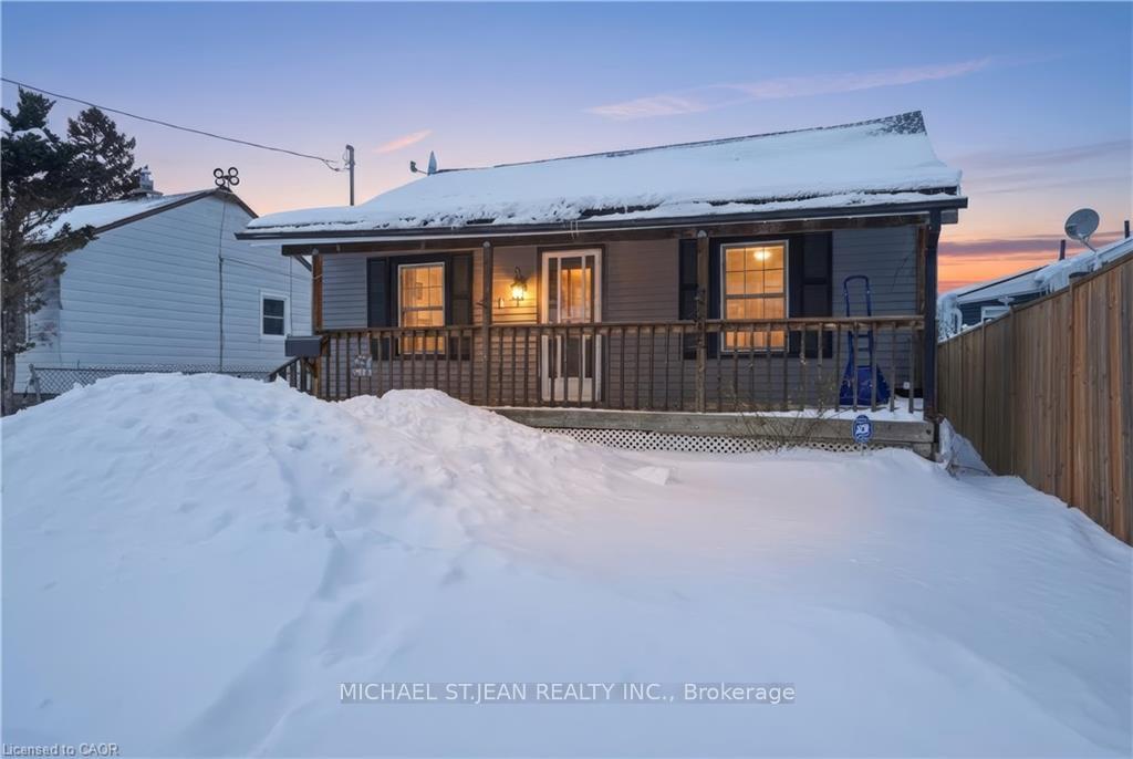 4 Hilda Street, St. Catharines, ON, exterior
