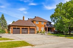 92 Russell Snider Drive, King, ON, exterior