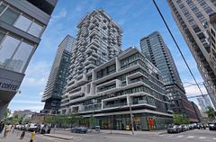 731 - 77 Shuter Street, Toronto C08, ON, exterior