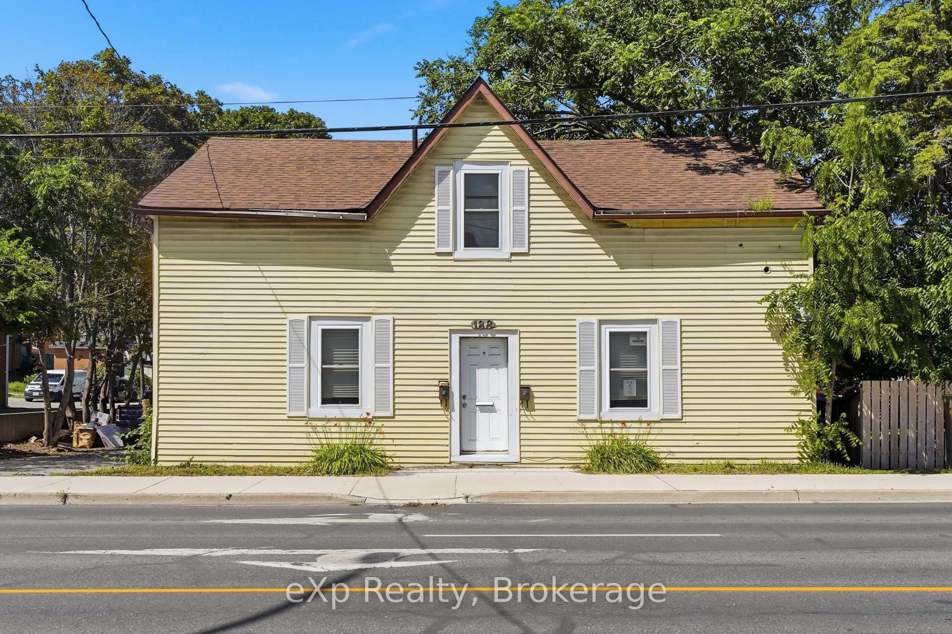 188 Dundas Street W, Quinte West, ON, exterior