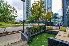 G9 - 112 Fort York Boulevard, Toronto C01, ON, exterior