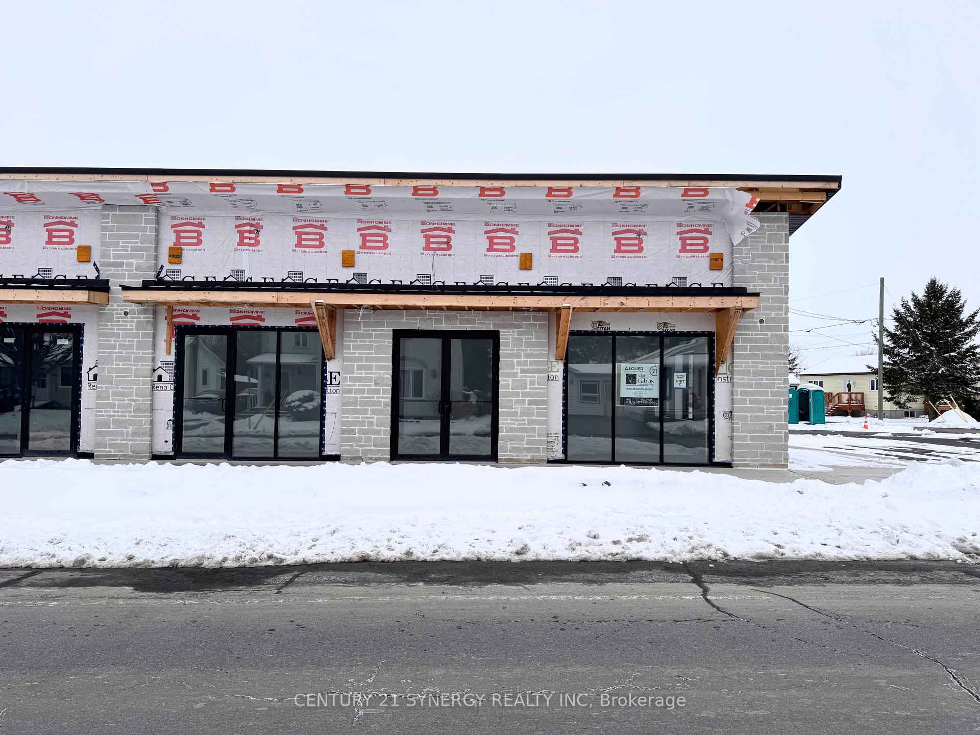 C - 2 George Street, North Stormont, ON, exterior