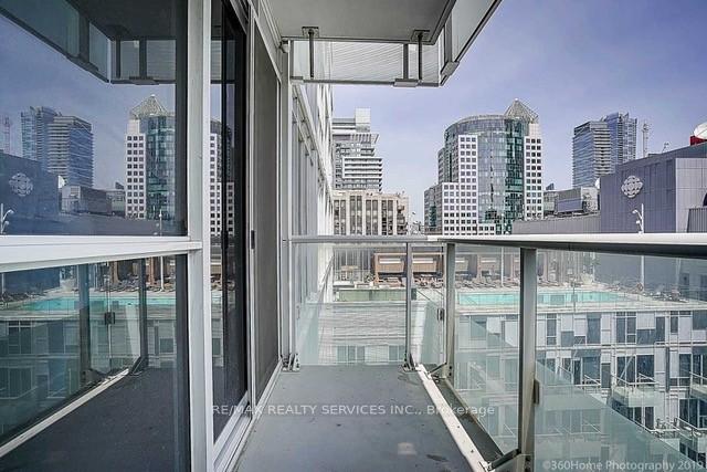 1608 - 300 Front Street W, Toronto C01, ON, exterior