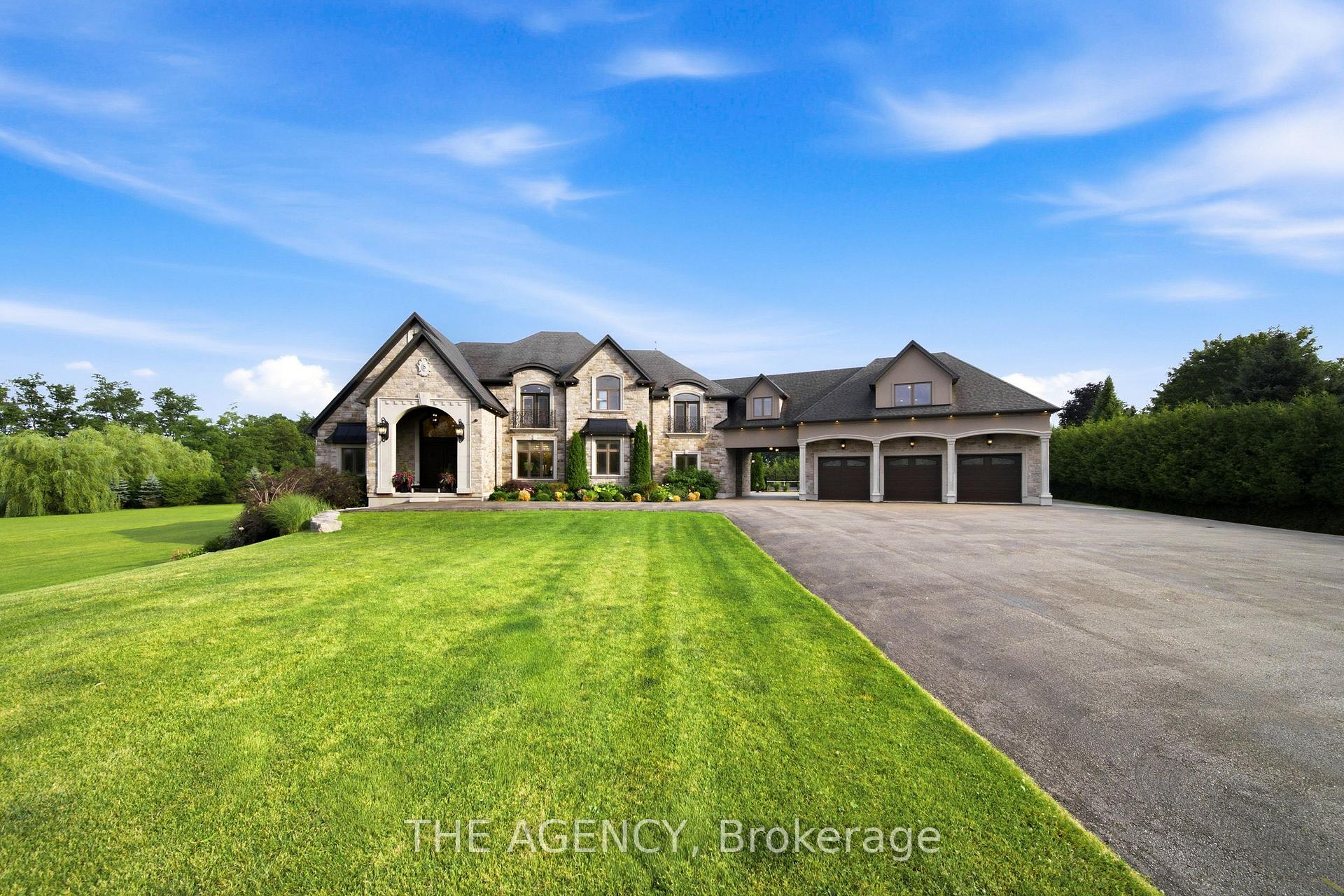 7009 Wellington Road, Puslinch, ON, exterior