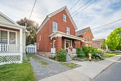 476 Victoria Street, Kingston, ON, exterior