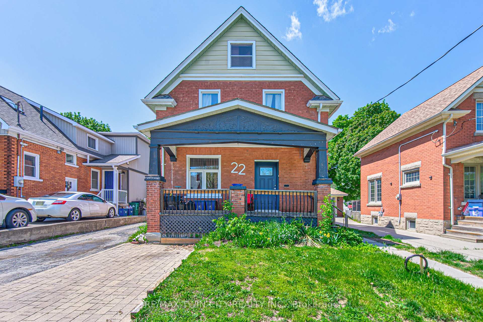 22 Herlan Avenue, Kitchener, ON, exterior