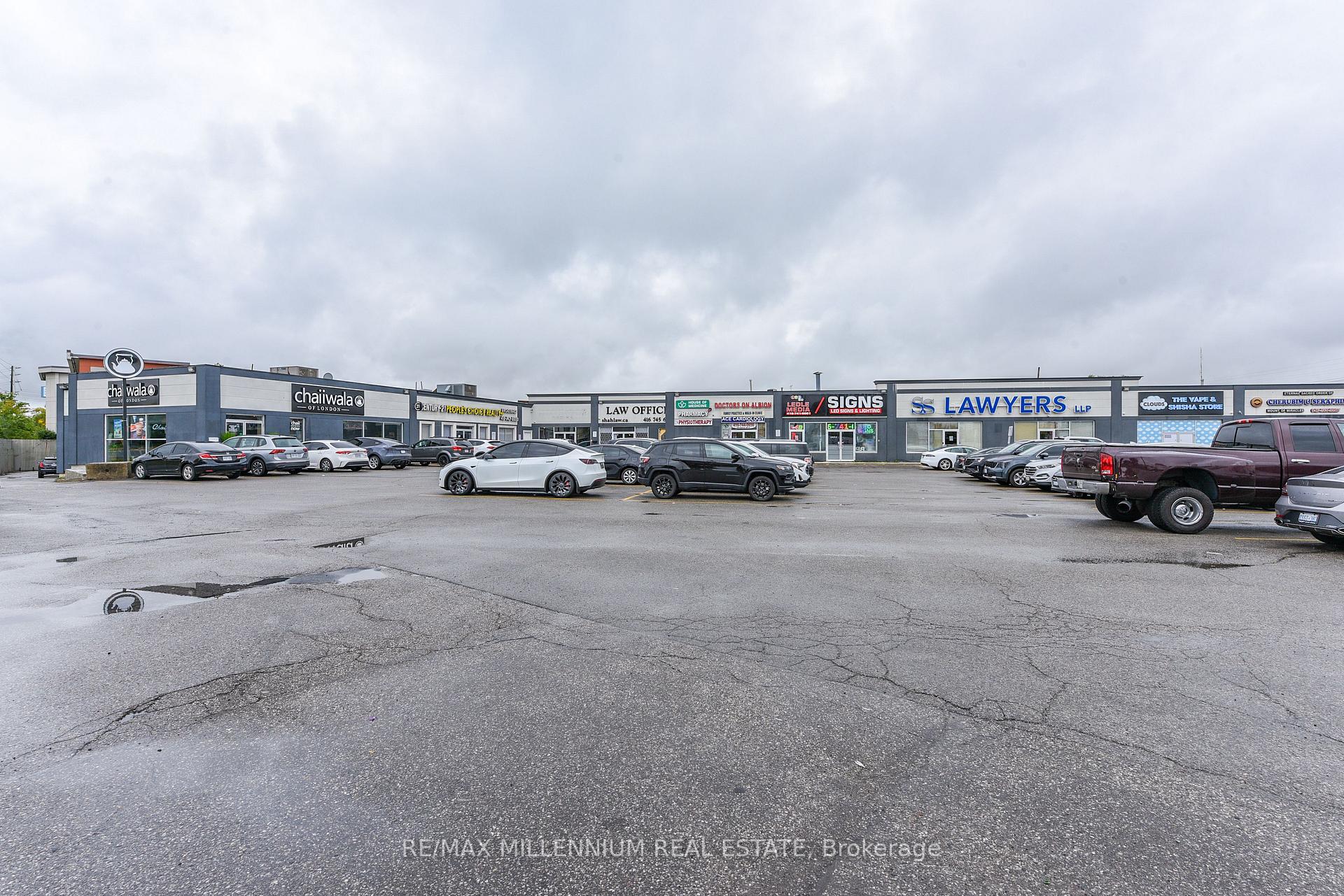 7 - 1780 Albion Road, Toronto W10, ON, exterior