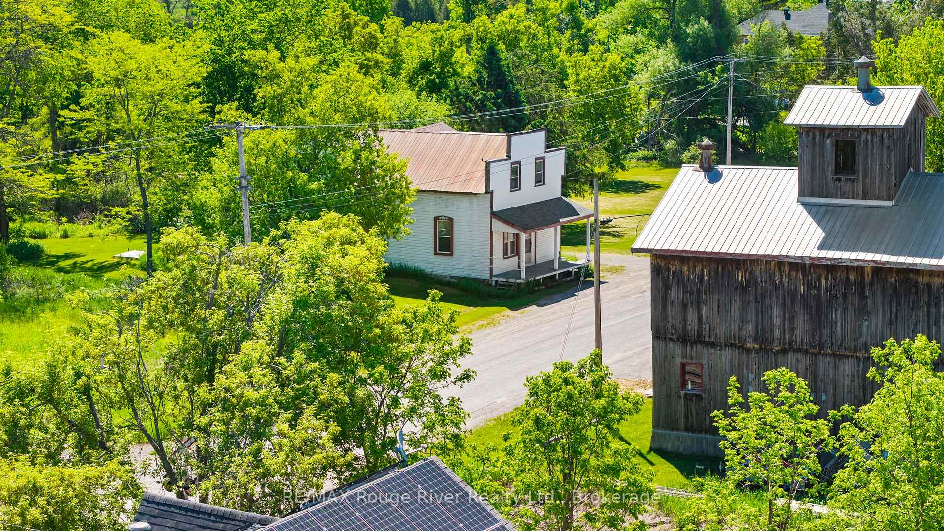 2407 Indian River Line, Otonabee-South Monaghan, ON, exterior