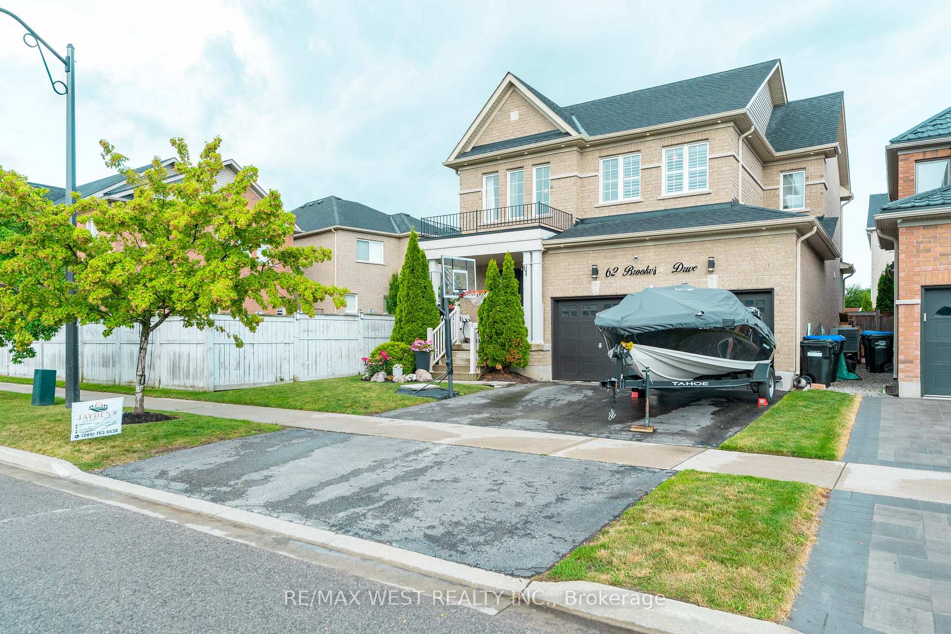 62 Brookview Drive, Bradford West Gwillimbury, ON, exterior