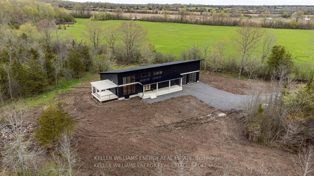 1032 Burr Road, Prince Edward County, ON, exterior