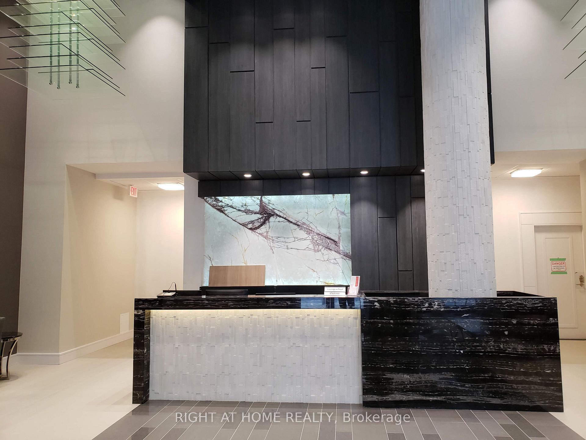 SW-501 - 9191 Yonge Street, Richmond Hill, ON, exterior