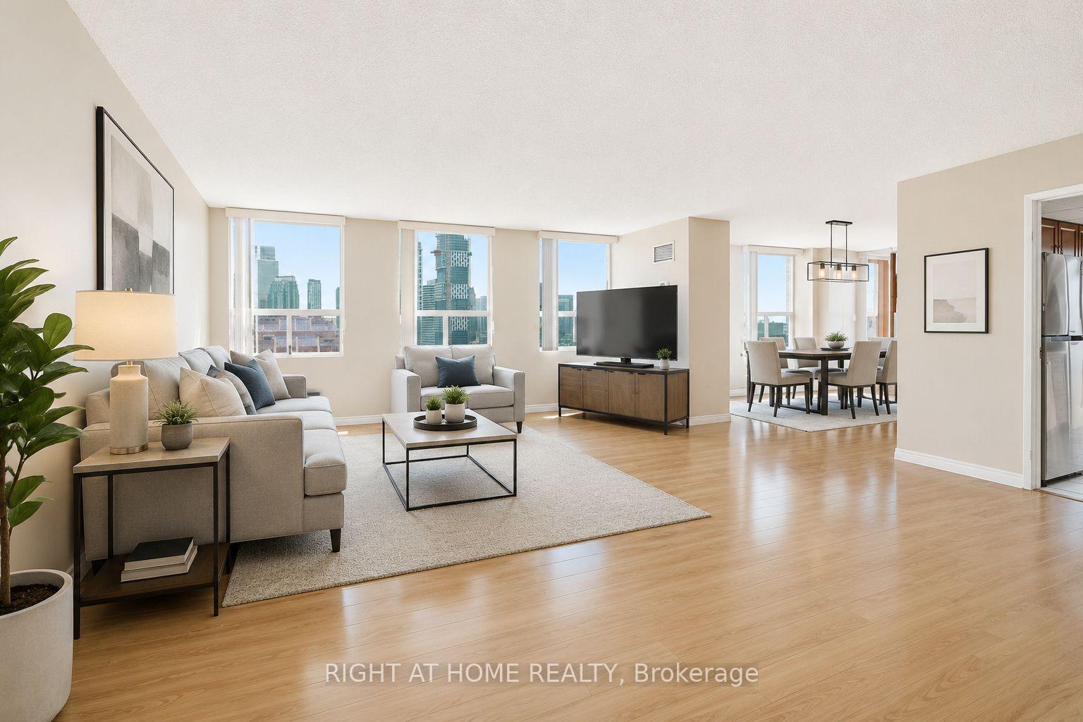2507 - 3650 Kaneff Crescent, Mississauga, ON, exterior