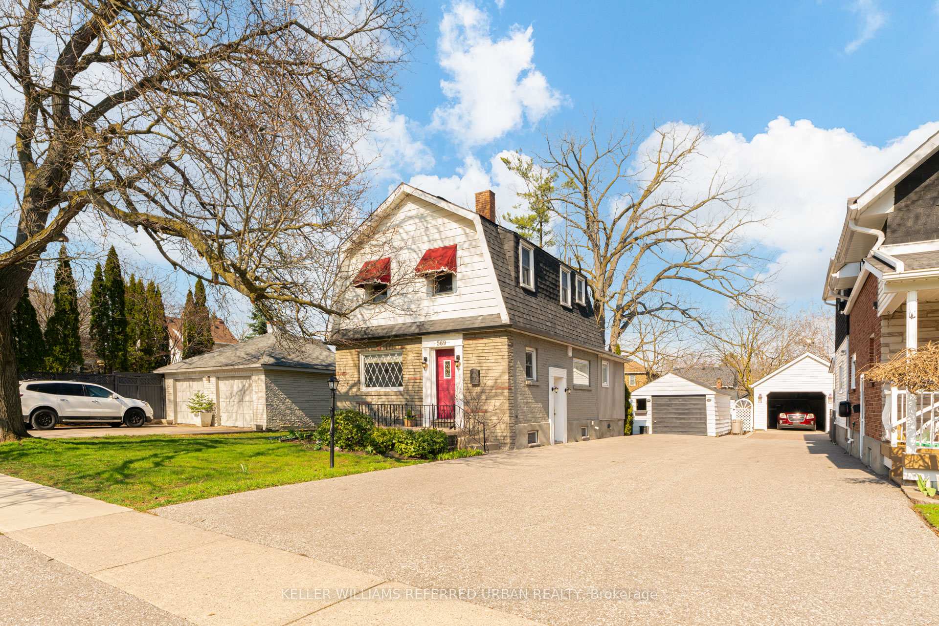 569 Masson Street, Oshawa, ON, exterior